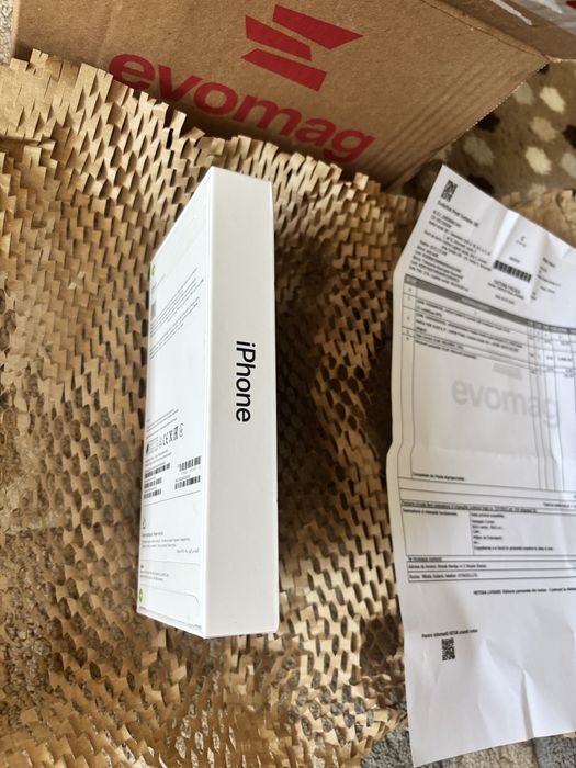 Vand Iphone 17 256gb nou sigilat