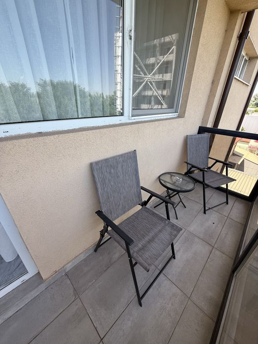 Inchiriez apartament