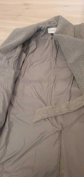 Palton nepurtat fara eticheta