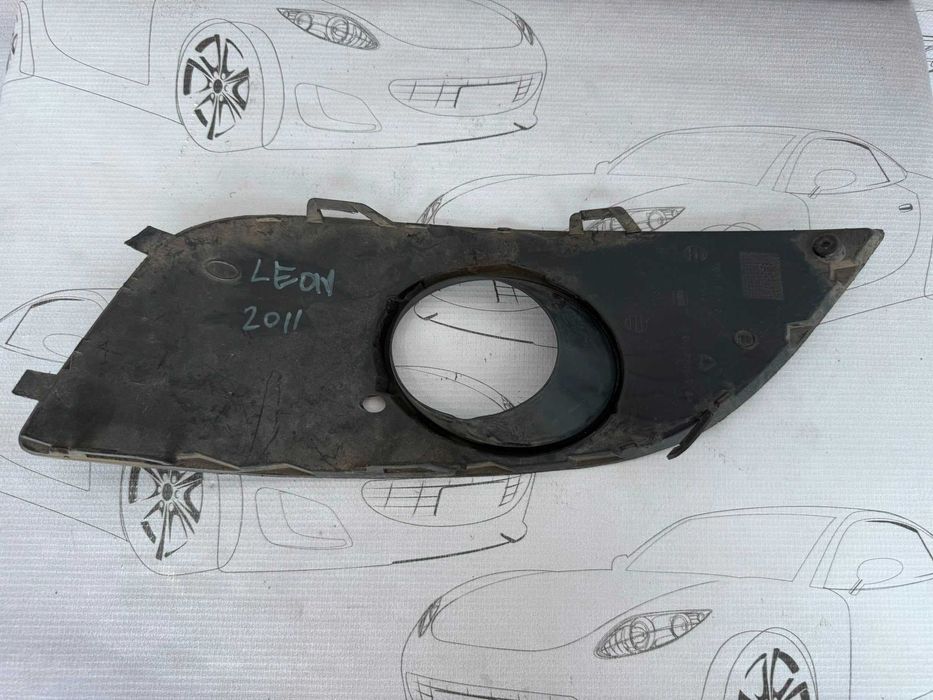 Grila Proiector Dreapta Fata Seat Leon 2 Facelift Cod OEM 1P0853666E (5C2)