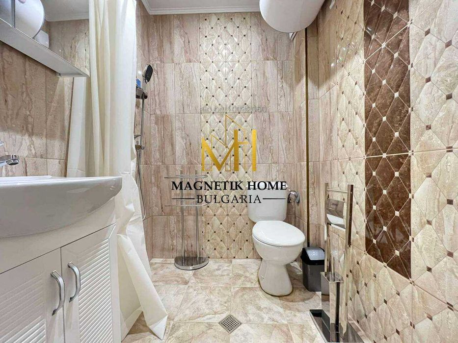 Дава се под наем Тристаен апартамент в Бургас, Център - 105 кв.м за 918 € - Снимка #4