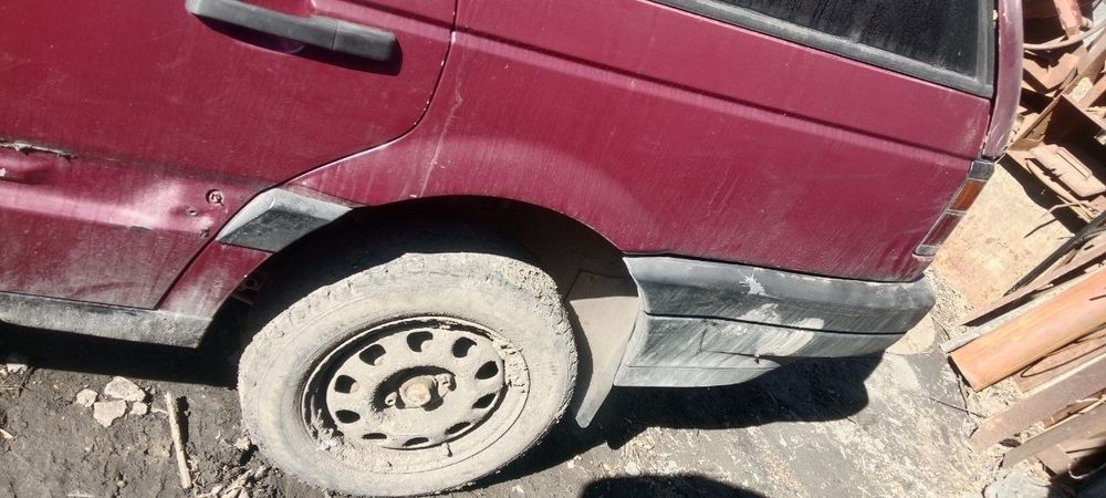 В продаже запчасти на пассат б3