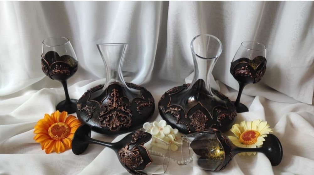 Декантер за вино с две чаши - РЪЧНО ИЗРАБОТЕН ПОДАРЪЧЕН КОМПЛЕКТ