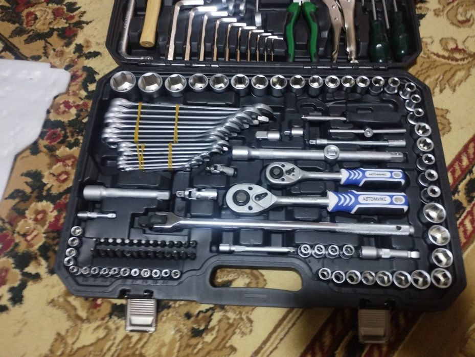 Продам набор инструментов