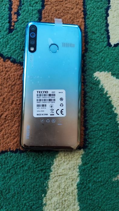 Продам смартфон  Texno Camon 12