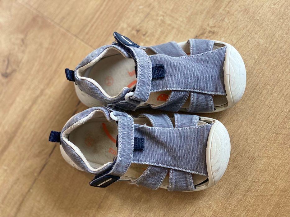 Сандали biomecanics 24 номер