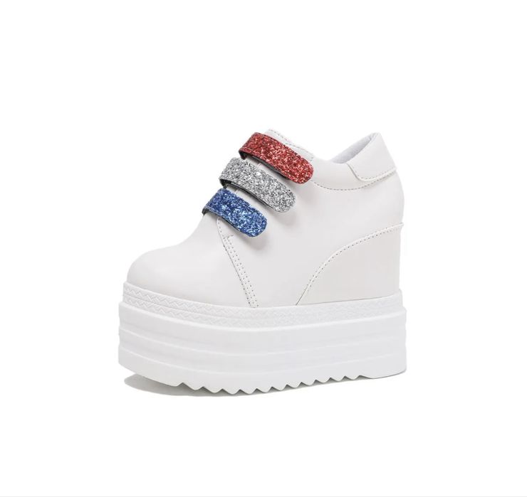 Продам кроссовки