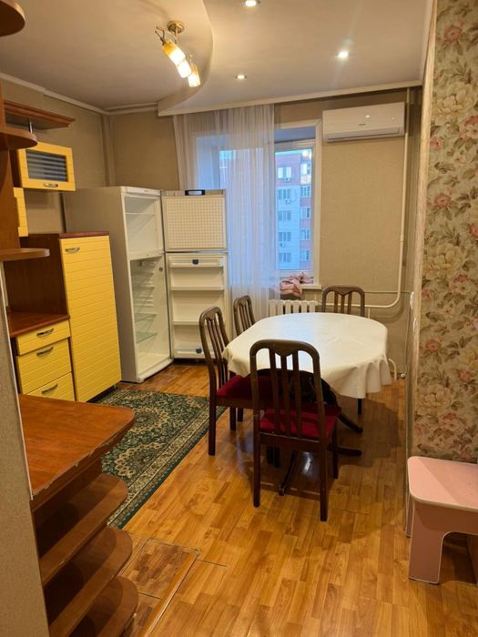 Продам 2 комн. квартиру