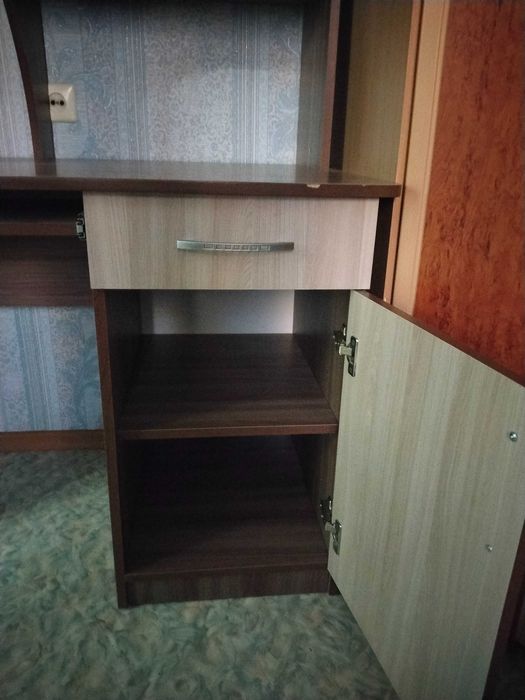 Компьютерный стол
