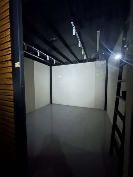 Ibn sino 2 Stroy mart Savdo markazi Dokon offic sotiladi