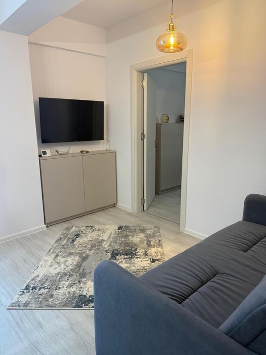 Inchiriez apartament 2 camere direct de la proprietar