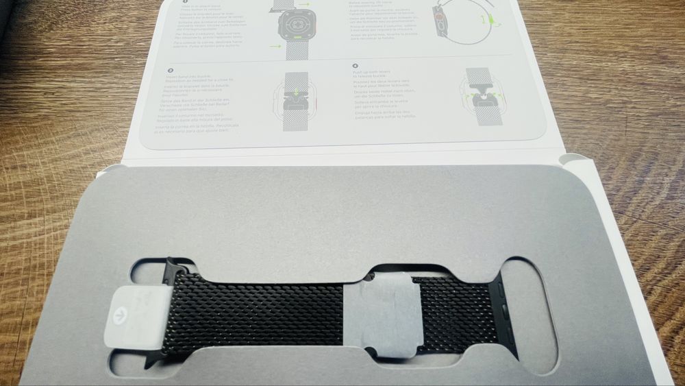 Brățară/curea originală Apple Black Titanium Milanese Loop pentru Apple Watch Ultra, mărimea S, neagră