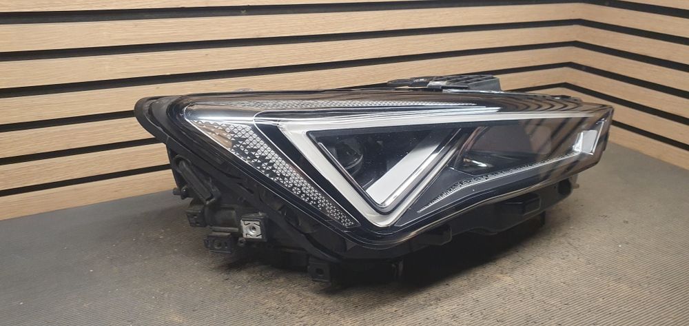 Seat Leon 4 5FB Cupra far dreapta full led 2020 2024