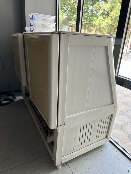 Витринный холодильник для хранения Sino