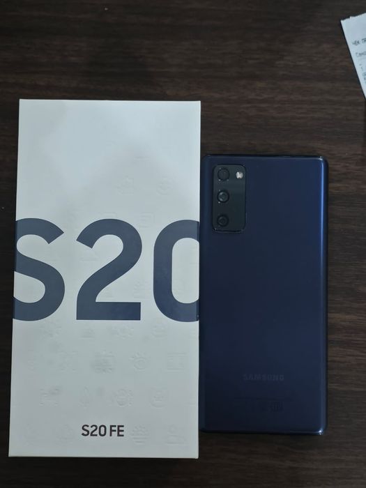Смартфон   Samsung S20FE