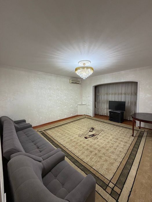 Kvartira oybek metro Сквер Ц1