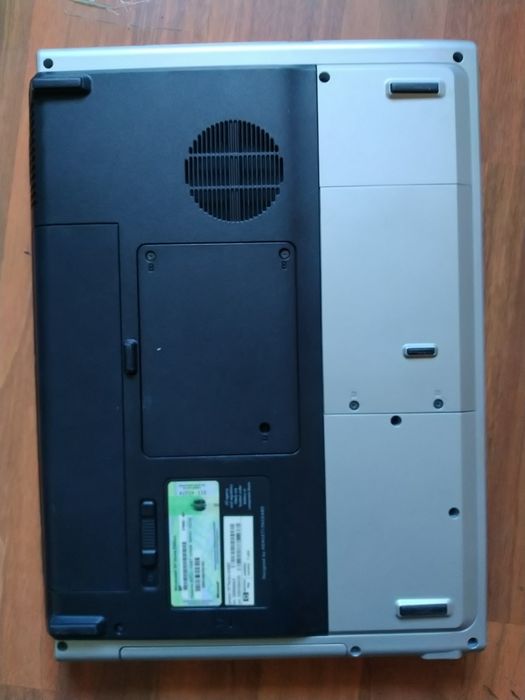Vând laptop HP pavilion dv5000