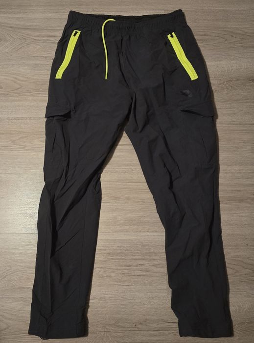 Nike cargo анцуг XL размер