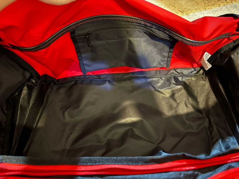 спортивная сумка Nike