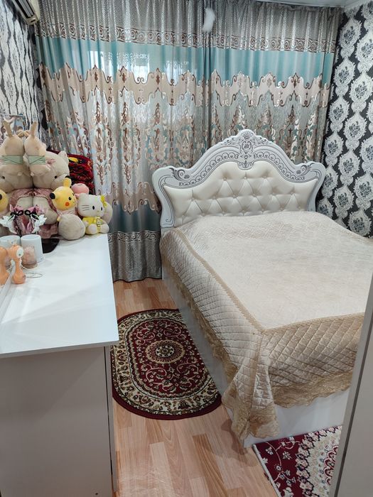 Продам спальный гарнитур