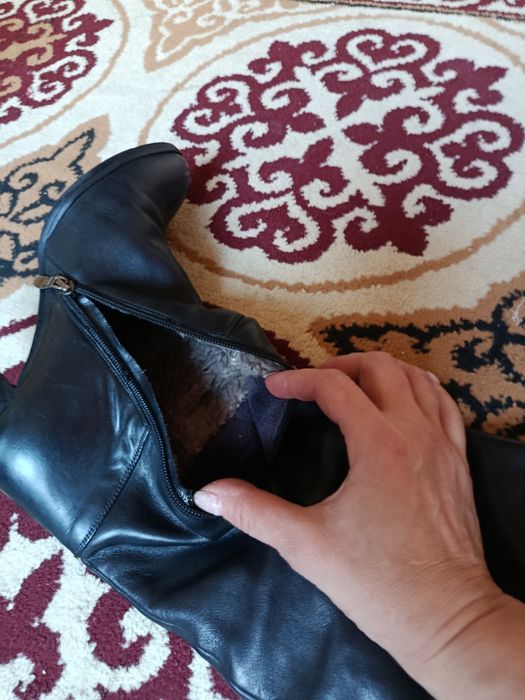 Продам сапожки ( ботфорды)