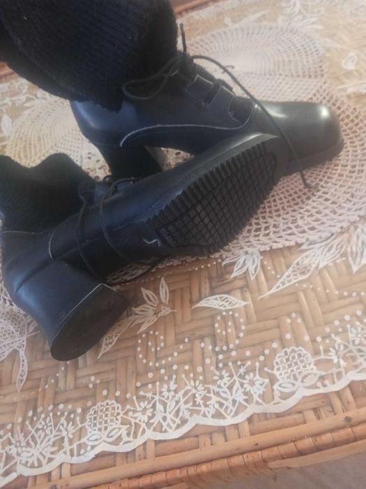 Промо Зимни ботуши 34 36 38 чисто нови п