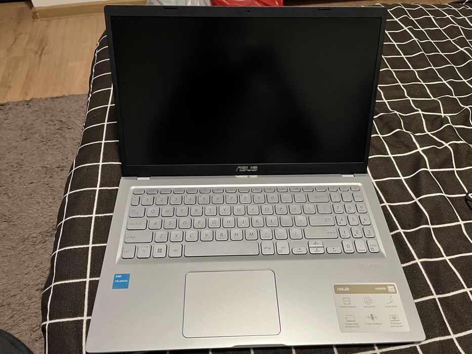 Laptop Asus x515