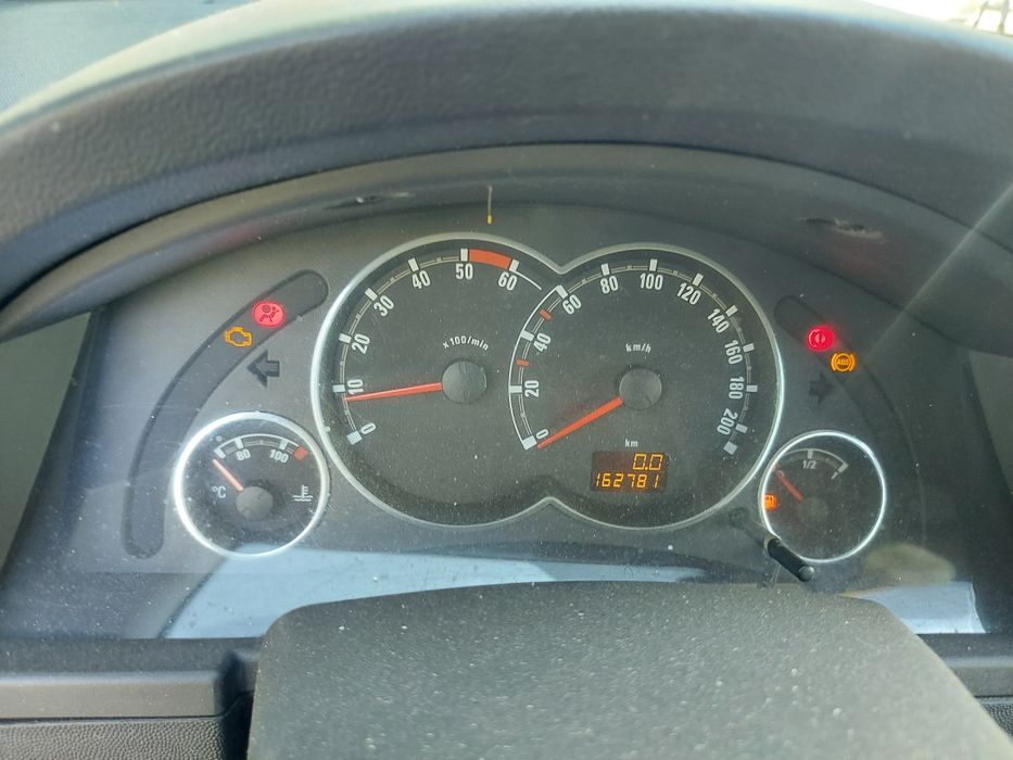 Opel Meriva 1.7 cdti на части !!!