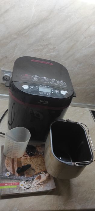 Хлебопекарна Tefal