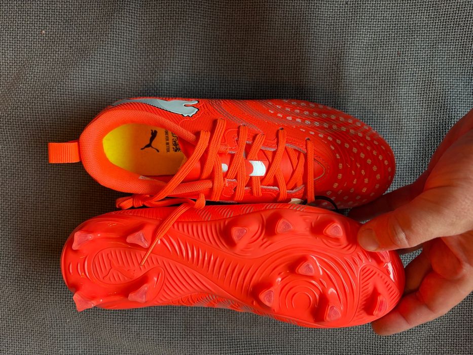 Ghete fotbal Puma Future 9 Play FG/AG – noi