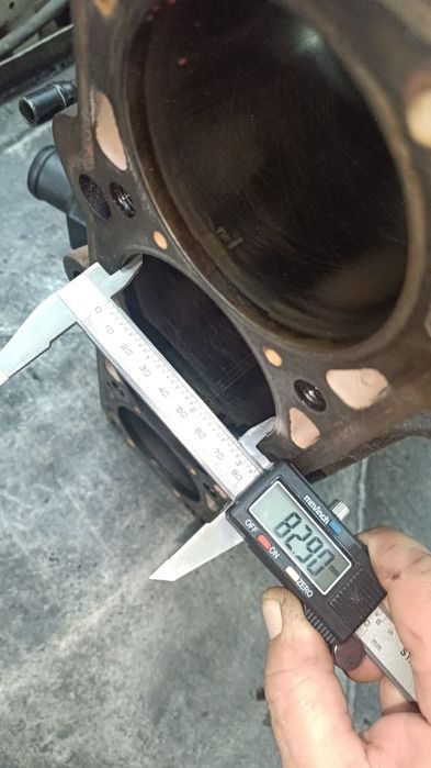 Продом блок и шатуны Ауди 100