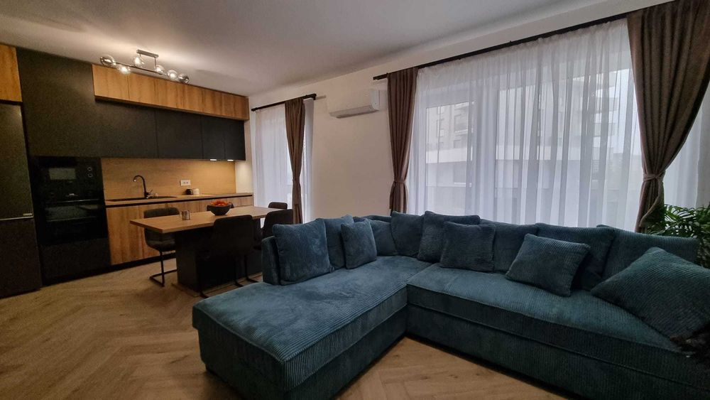 De inchiriat apartament 3 camere dotat lux