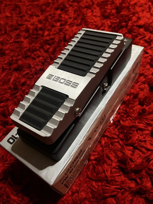 Pedală Wah Programabilă Boss PW-10 V-Wah – La Cutie, Stare Absolut Impecabilă, Rare