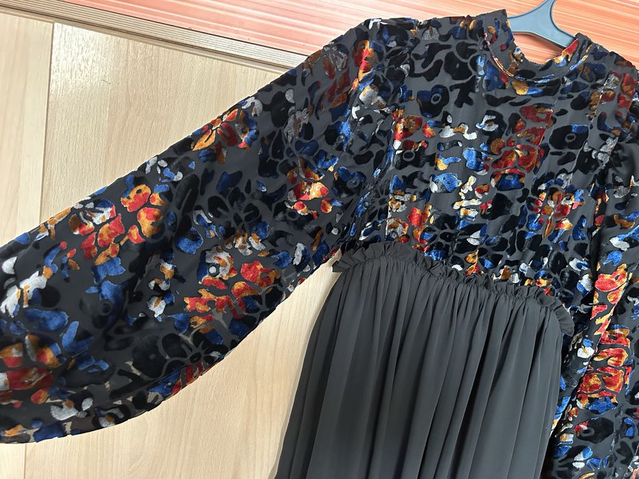 Красивое платья