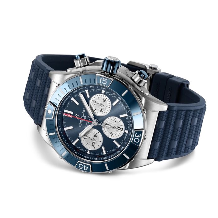 Часовник Breitling Super Chronomat 44 Blue Dial