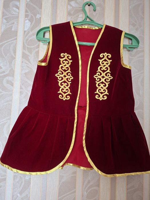 Национальные жилетки