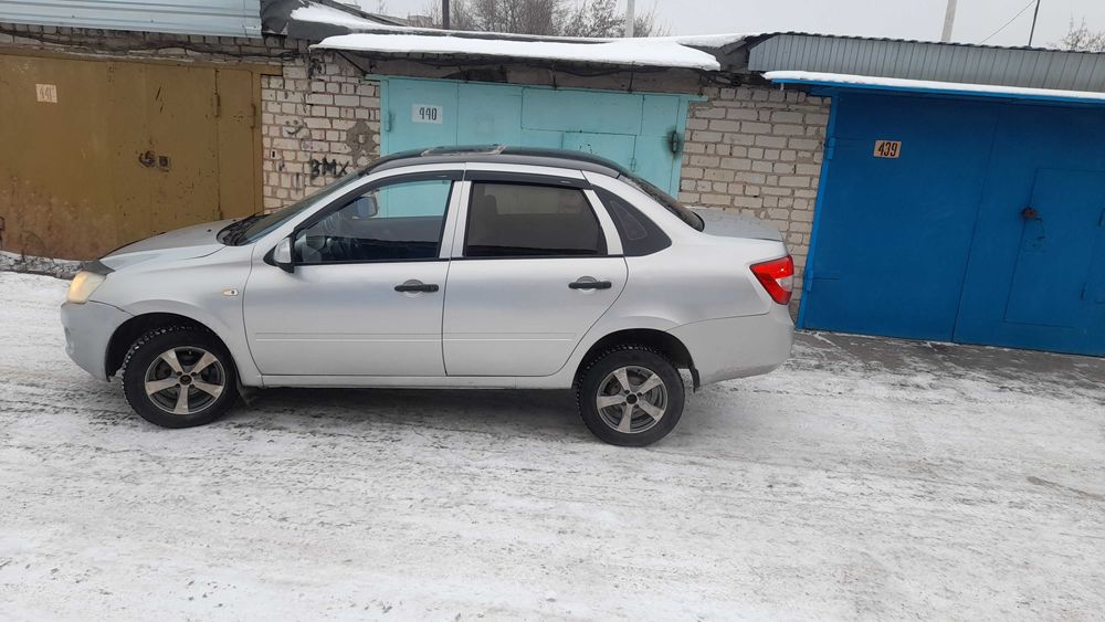 Продам автомобиль Лада гранта