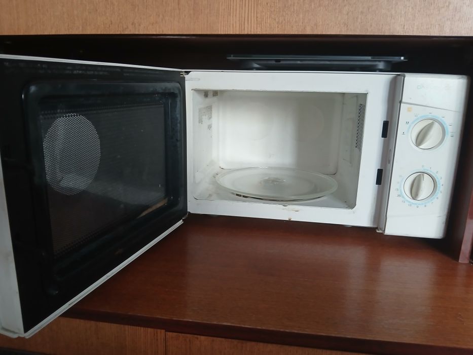 Продам мекроволновку