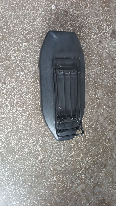 Carcase goale / suport pentru baterii de bicicleta