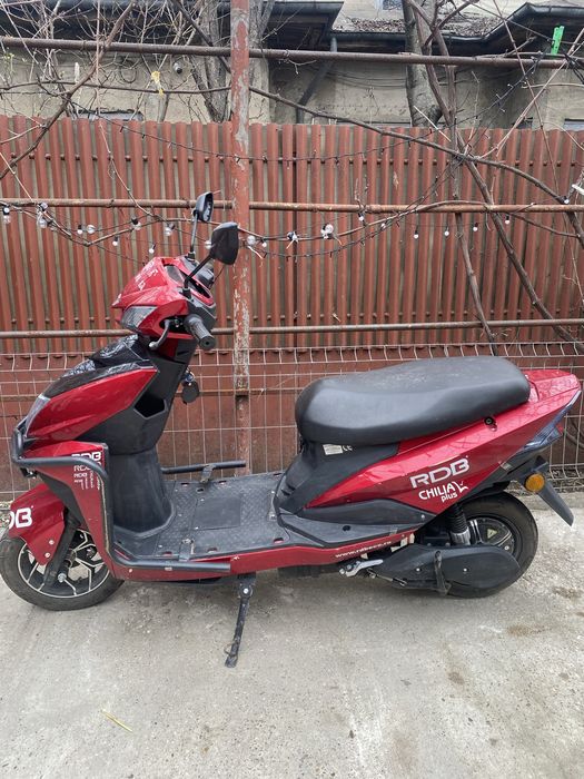 Vand scuter electric RDB 30 mii