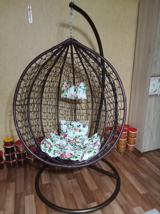 Продам подвесное кресло качалку
