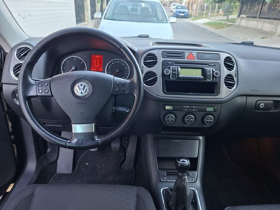 VOLKSWAGEN Tiguan 2009 — imagine 3
