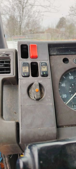 Mercedes Benz 609 basculă