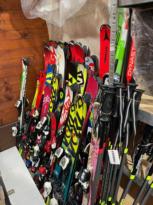 Schiuri copii skiuri