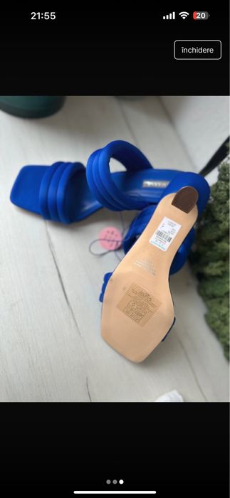 Papuci cu toc , superbi , marimea 40