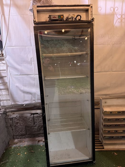 Холодильник бу продам