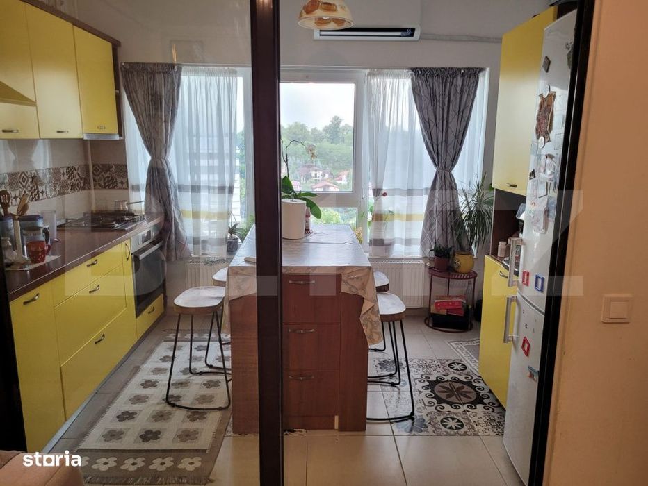 Apartament de vanzare, cu 3 camere, 66 mp, zona Pacurari