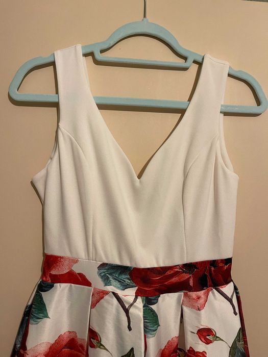 Флорална официална рокля