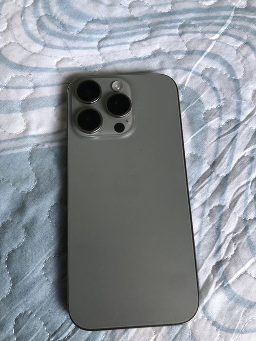 Iphone 16 pro/99% baterie