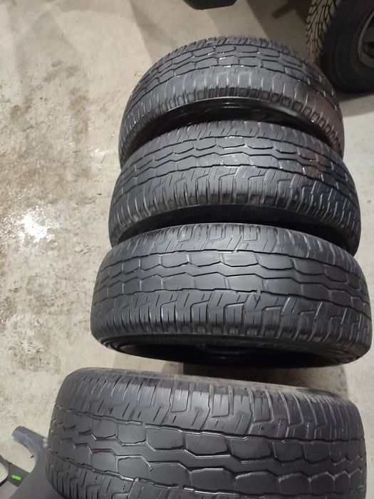 Продам комплект резины 265/65/17